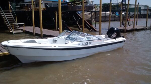 Lancha Albatros 640 Open