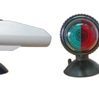 LUZ DE PROA BICOLOR A PILA CON SOPAPA LED
