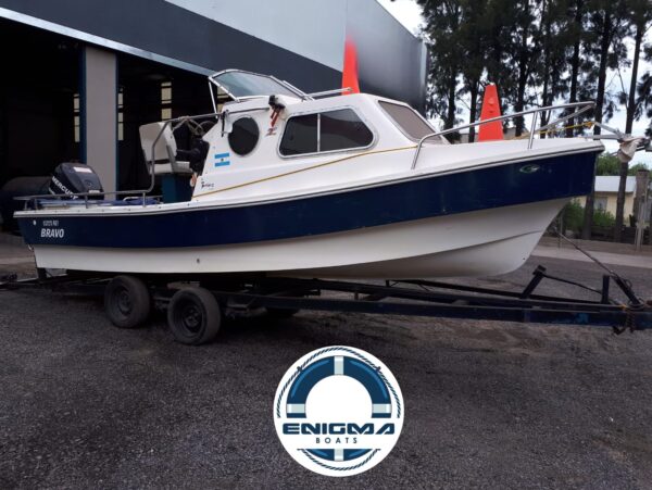 Prinz 620 Cabinado con Mercury 115 Optimax Trakker usado